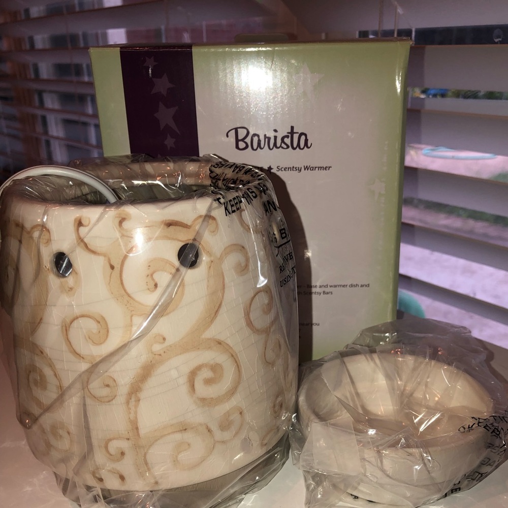 NIB, Barista full-size Scentsy warmer
